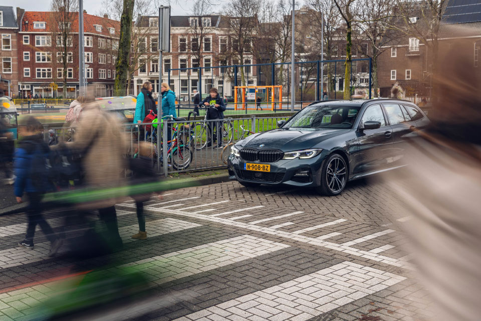 BMW Safe Drive Zones pilot Rotterdam